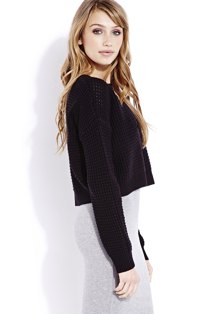 Forever 21 Cozy Cropped Sweater in Black | Lyst