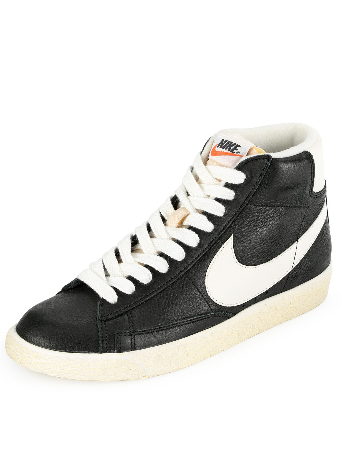 women's nike blazer black and white