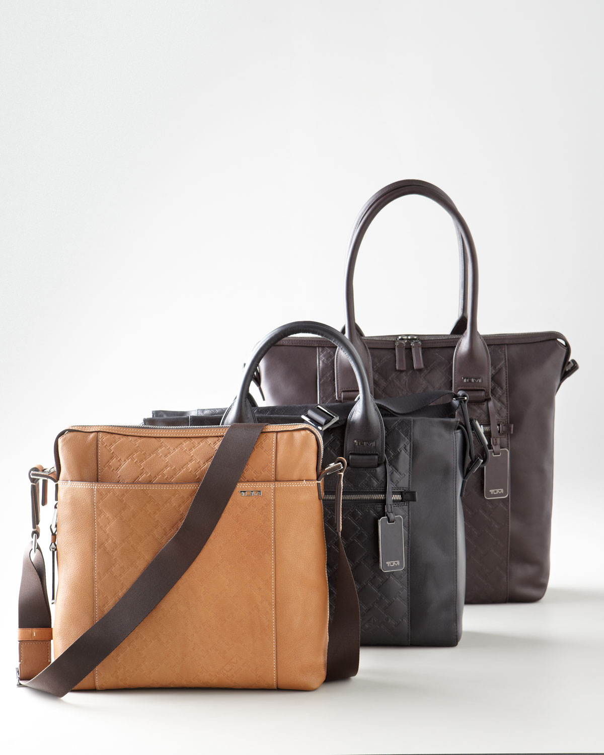 tumi mens tote