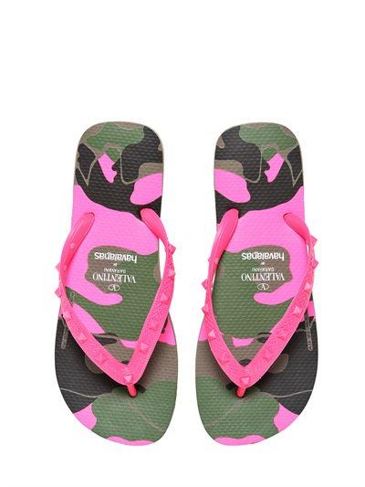 pink camo flip flops