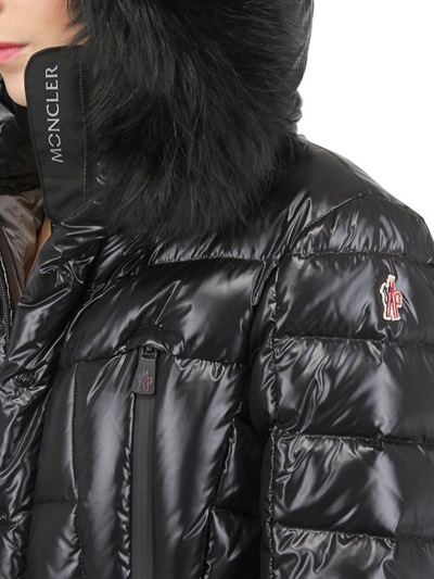 3 MONCLER GRENOBLE Beaver Fur Hood Shiny Nylon Down Jacket in Black - Lyst