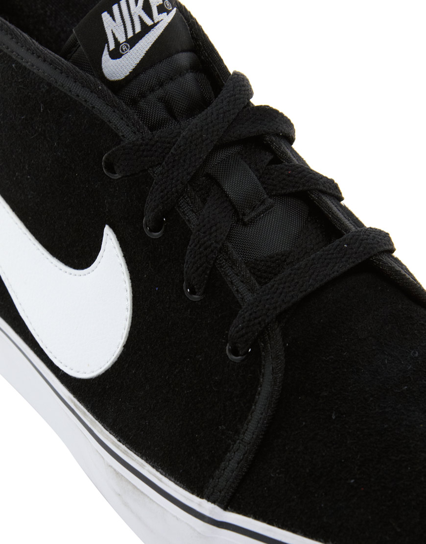 nike toki mid