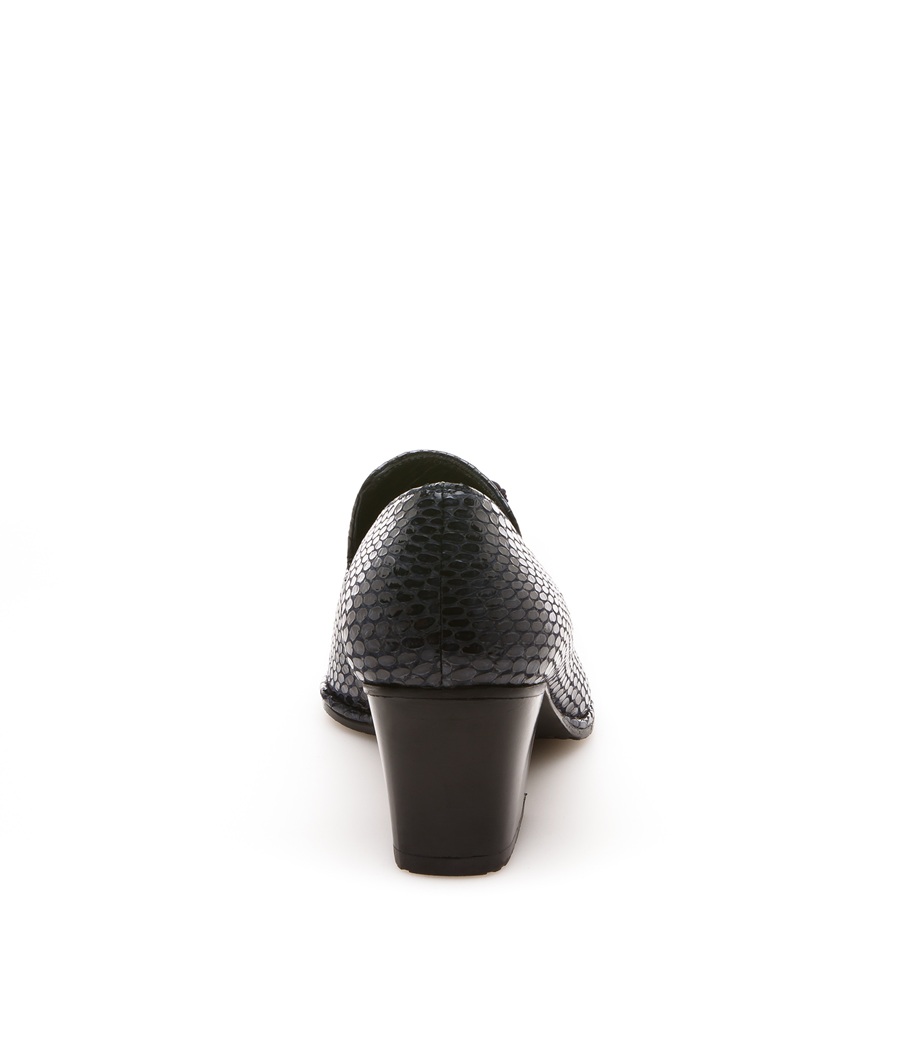 stuart weitzman razmataz tassel heeled loafer
