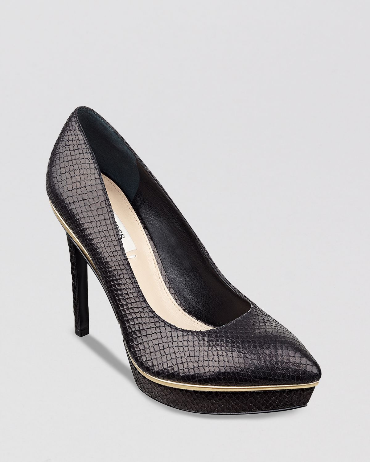 pointed toe platform pumps