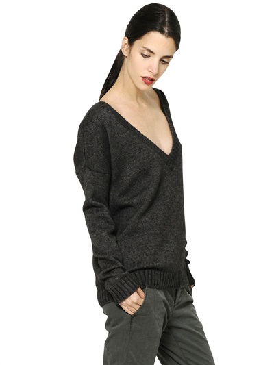 oversized v neck jumper womens