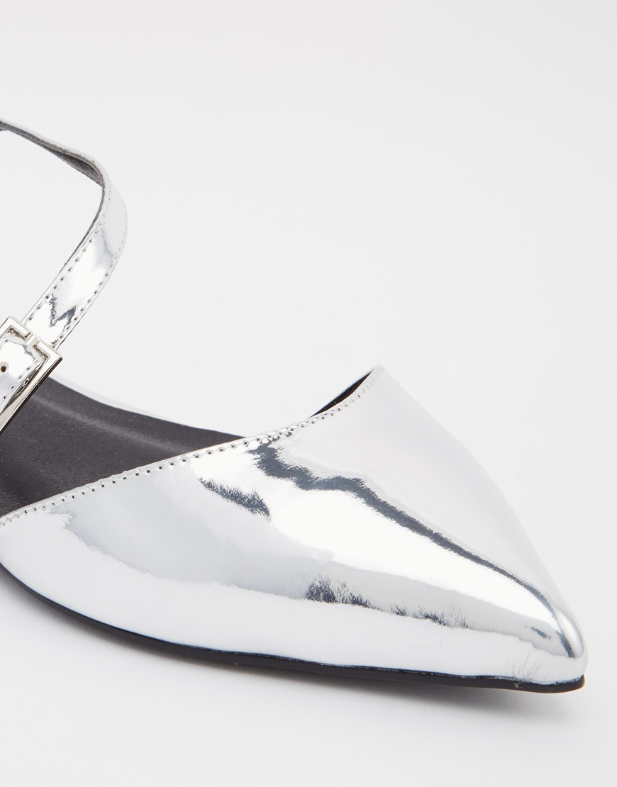ASOS Leather Lead The Way Wide Fit Pointed Ballet Flats in Silver ...