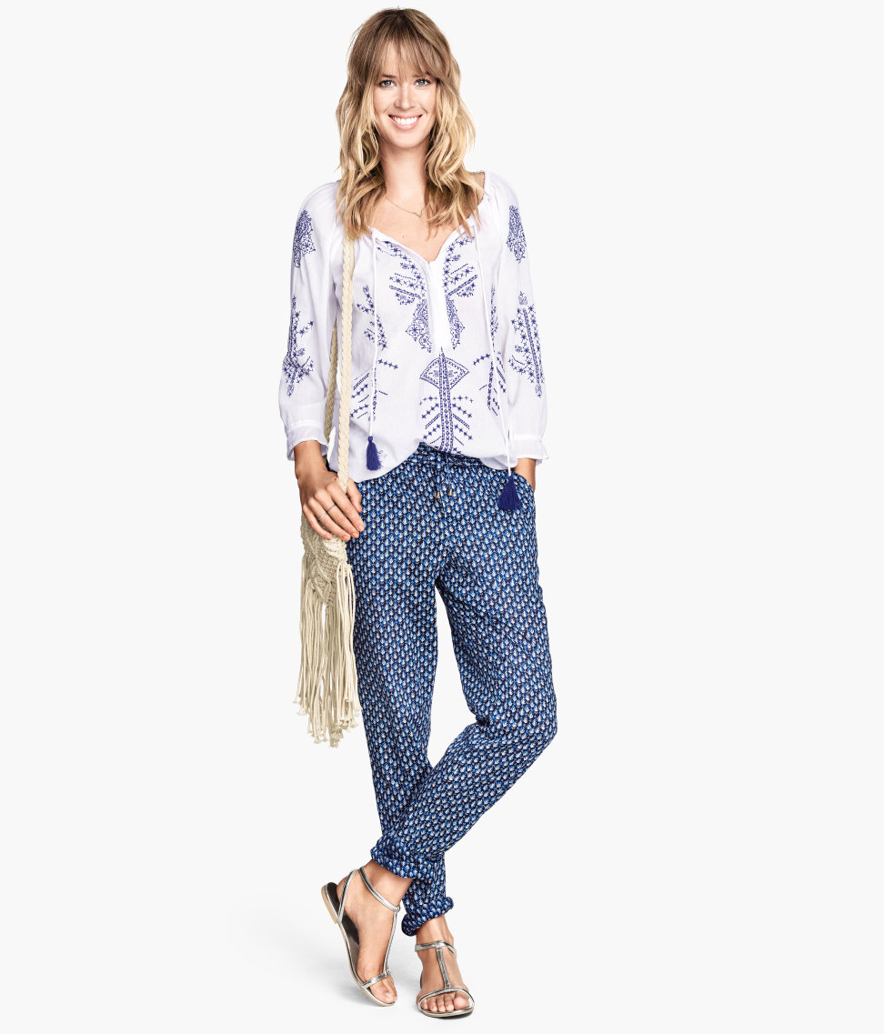 A fashionable sewing blog Discover printed trousers with ASOS. From floral & geometric, to metallic & patterned with ASOS.