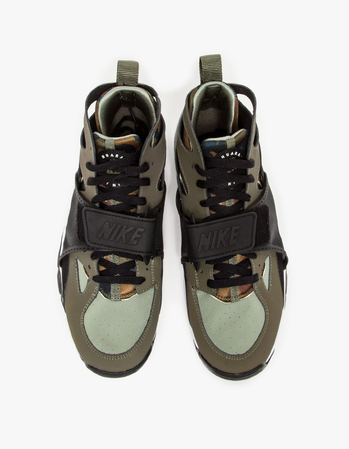 nike air trainer huarache camo