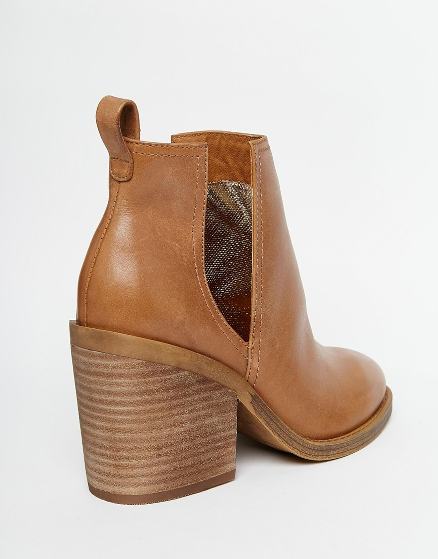 Windsor Smith Sharni Tan Leather Cut Out Ankle Boots in Brown - Lyst