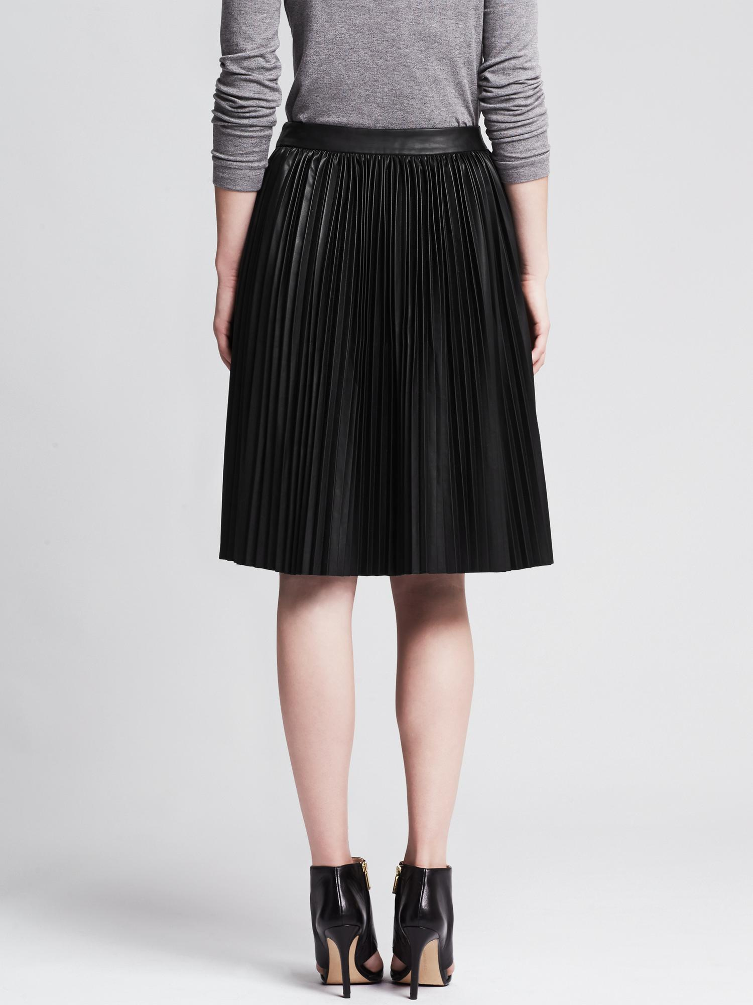 Banana republic Pleated Black Fauxleather Skirt in Black (BR black) Lyst