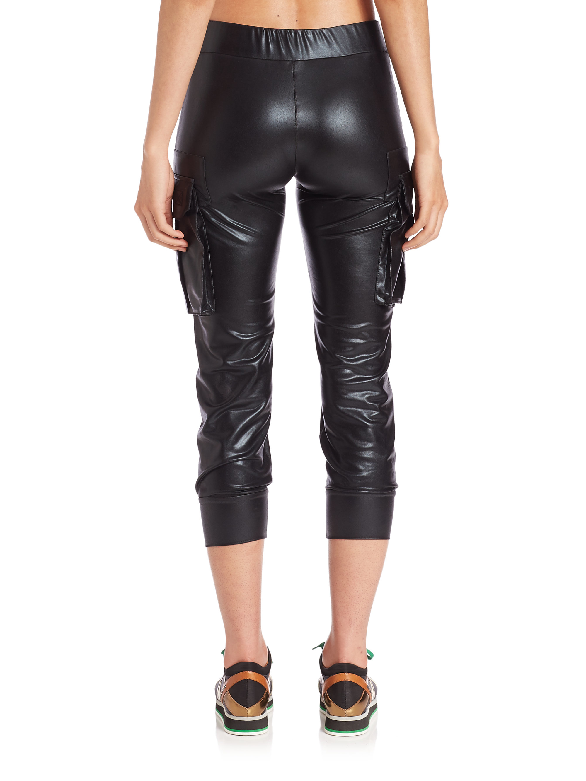 jogger cropped pants