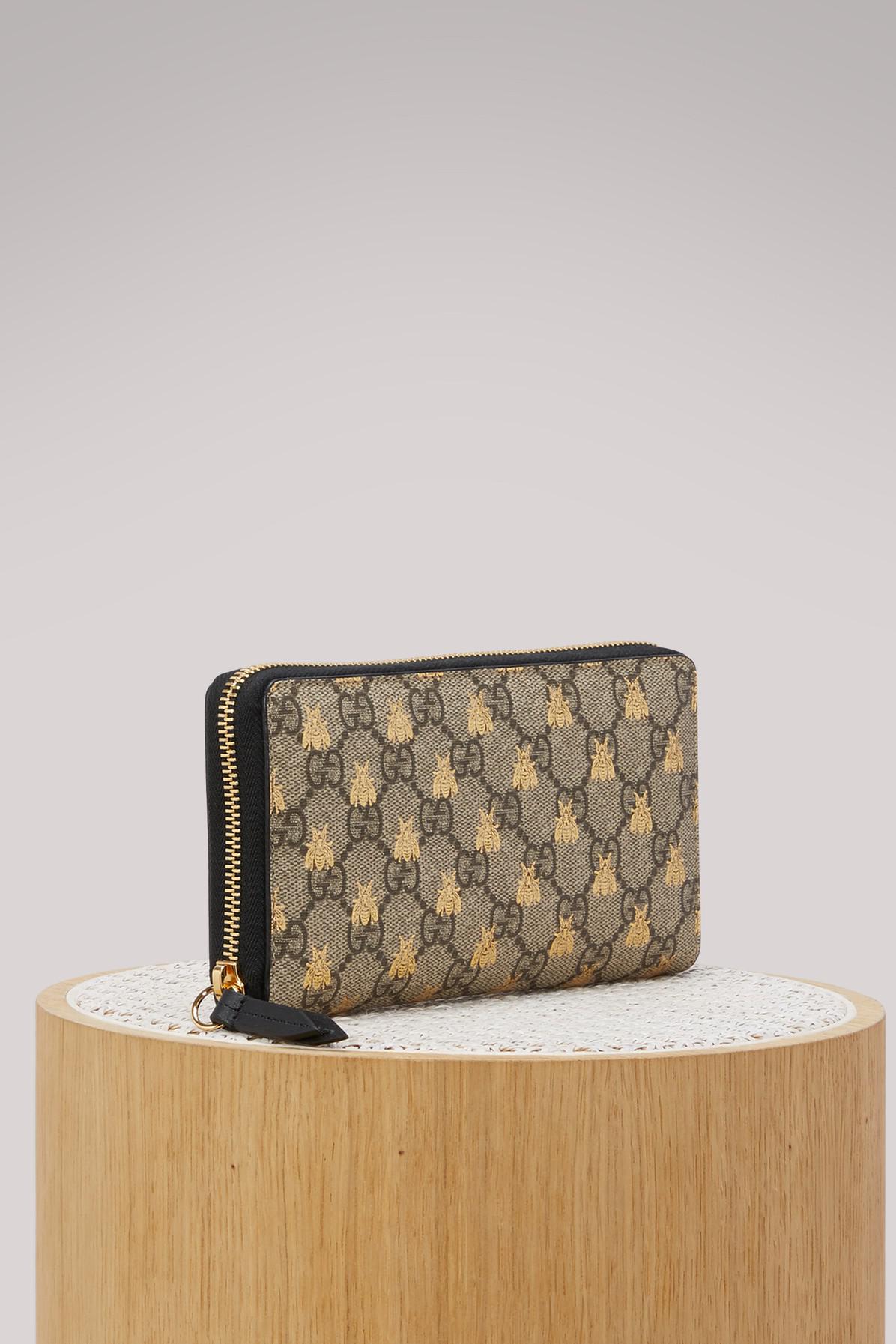 Gucci Gg Supreme Bees Zip Around Wallet 