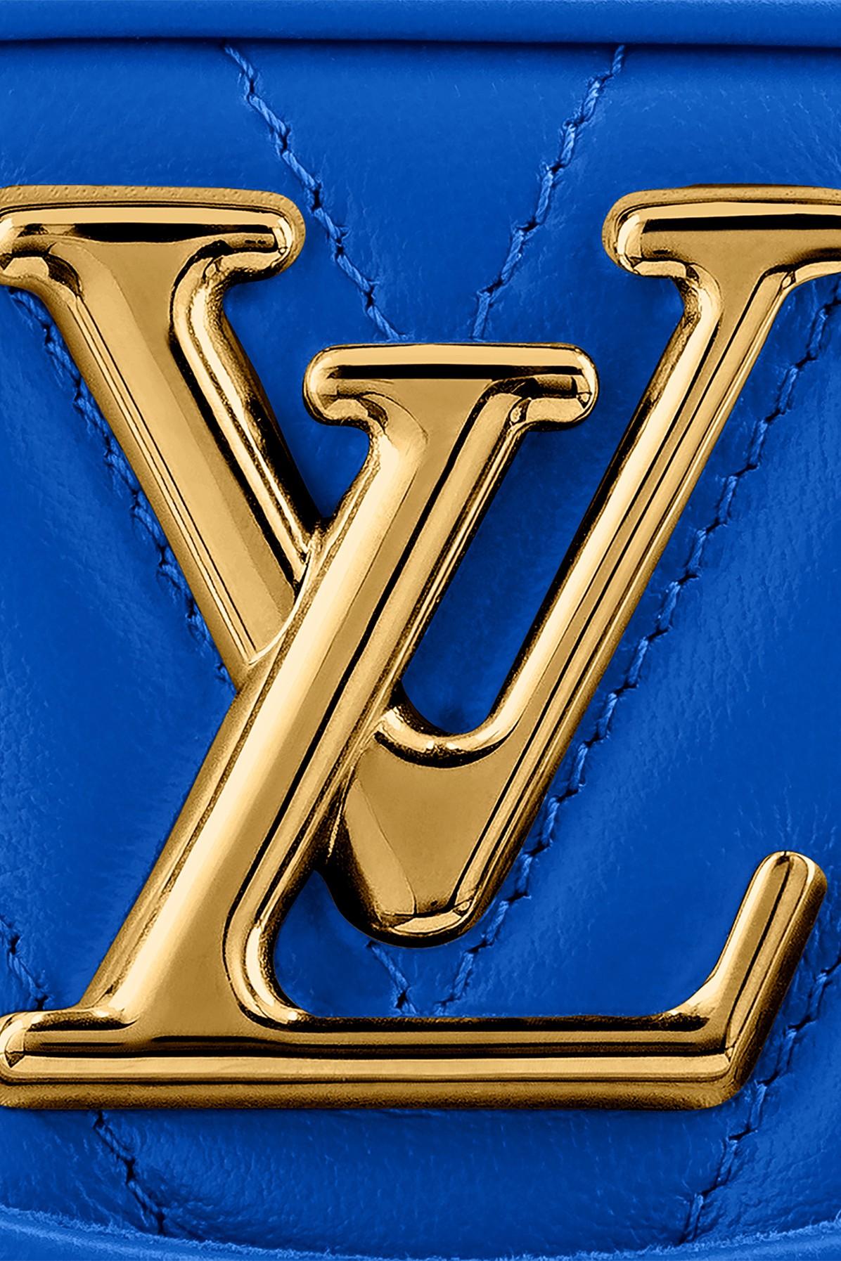 Authenticated Used Louis Vuitton LOUIS VUITTON Epi New Wave Camera Bag  Shoulder LV Light Blue M55329 