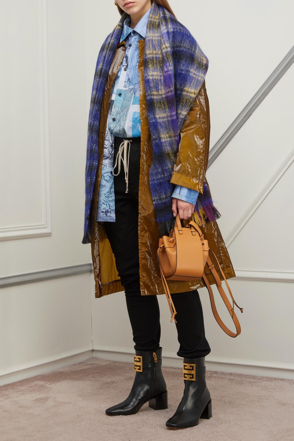 Loewe Hammock Mini Leather Bag in Light 