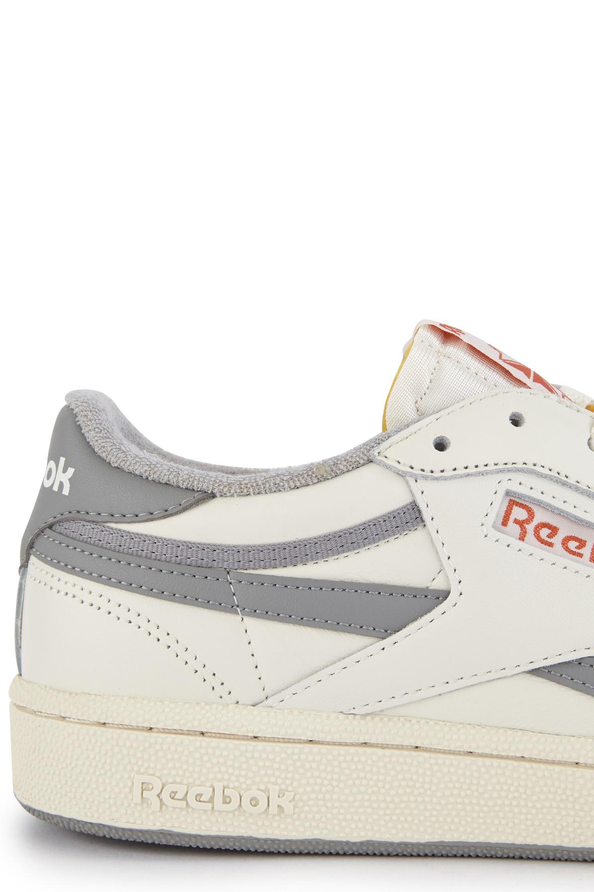 Reebok club c revenge mu trainers in retro white Clearance