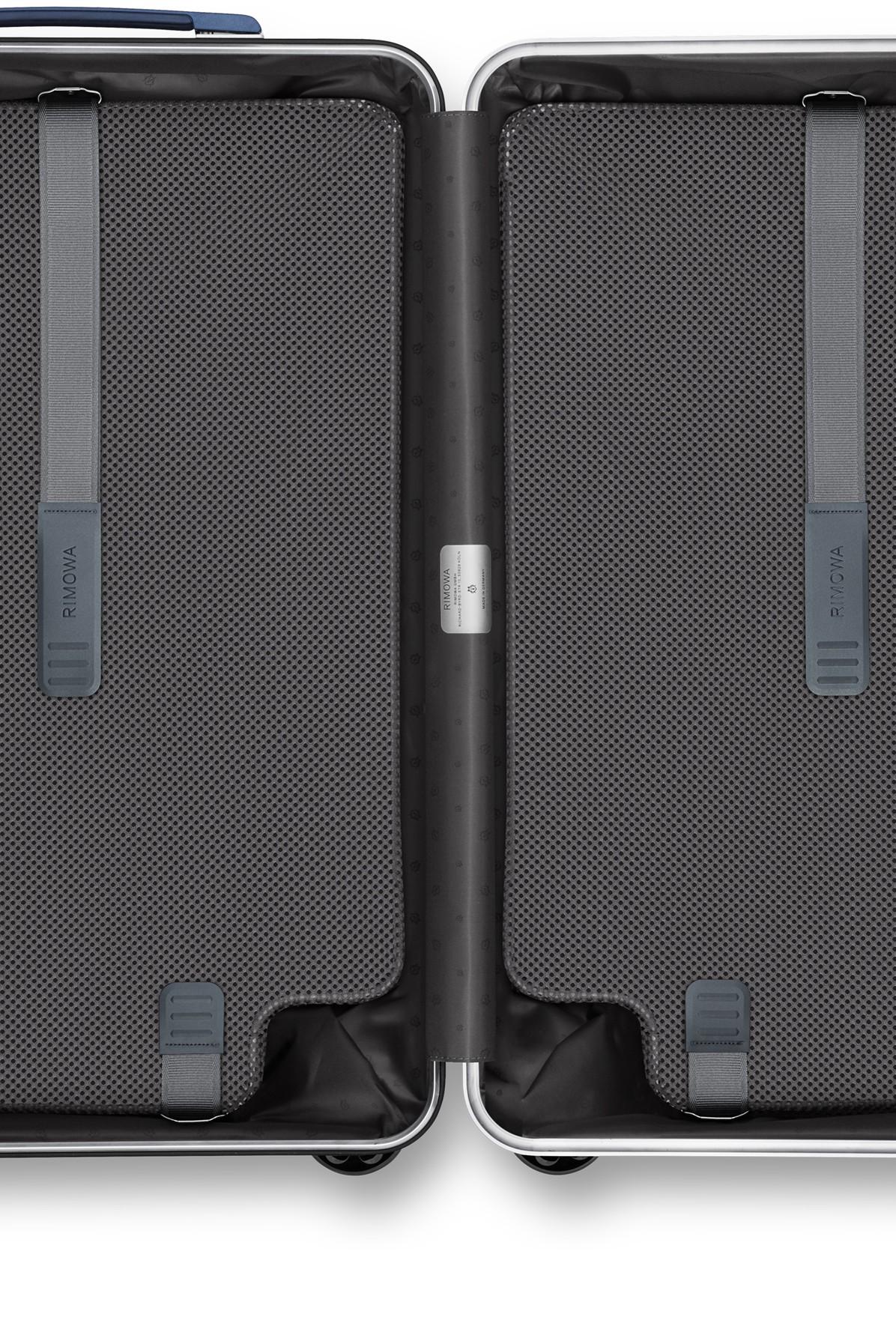 バッグ HYBRID Check-In M BLACK Hybrid Check-In M Suitcase | Matte Black | RIMOWA