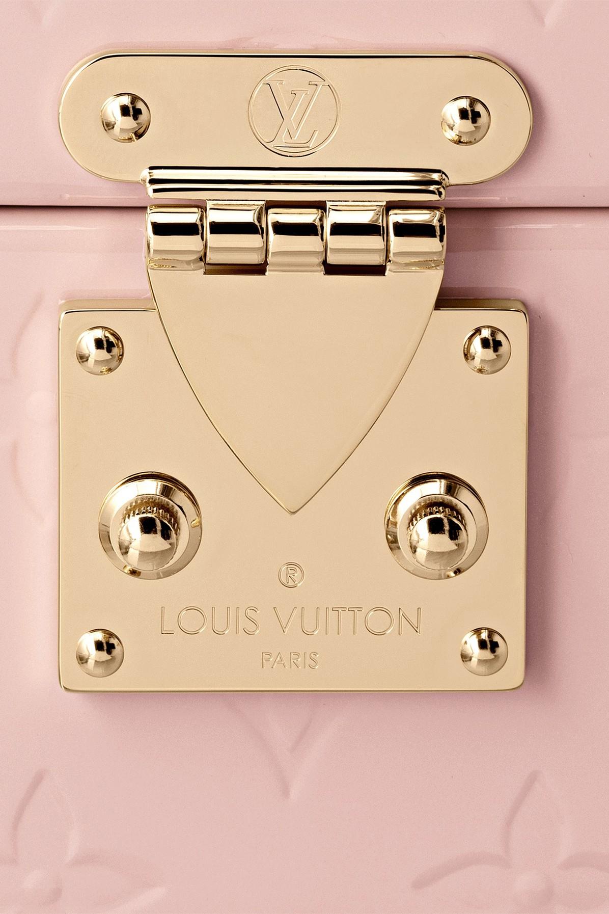 Louis Vuitton Vernis Bleecker Mini Trunk Clutch Box Mini Bag at 1stDibs