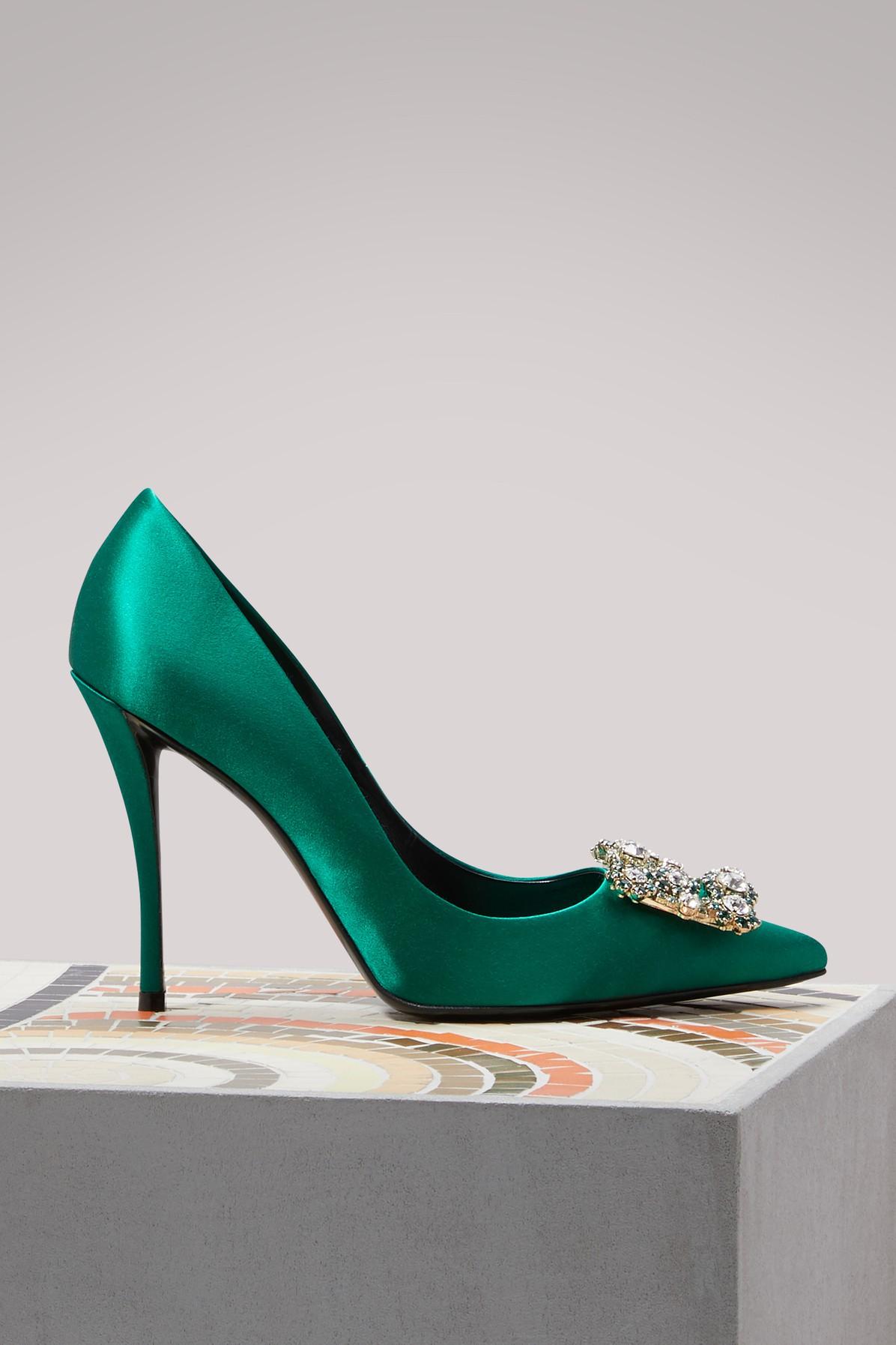 Roger Vivier Flower Crystal embellished Satin Pumps in Green Lyst