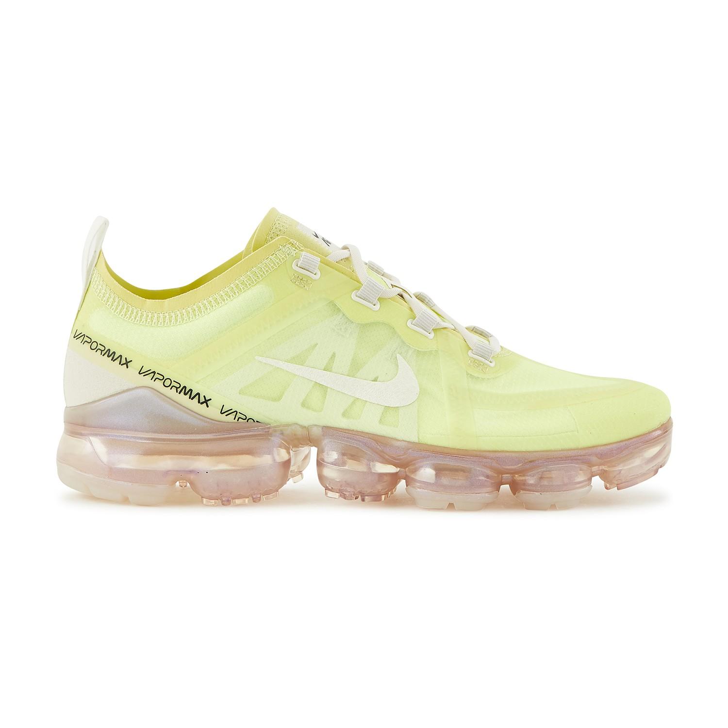 nike vapormax light green
