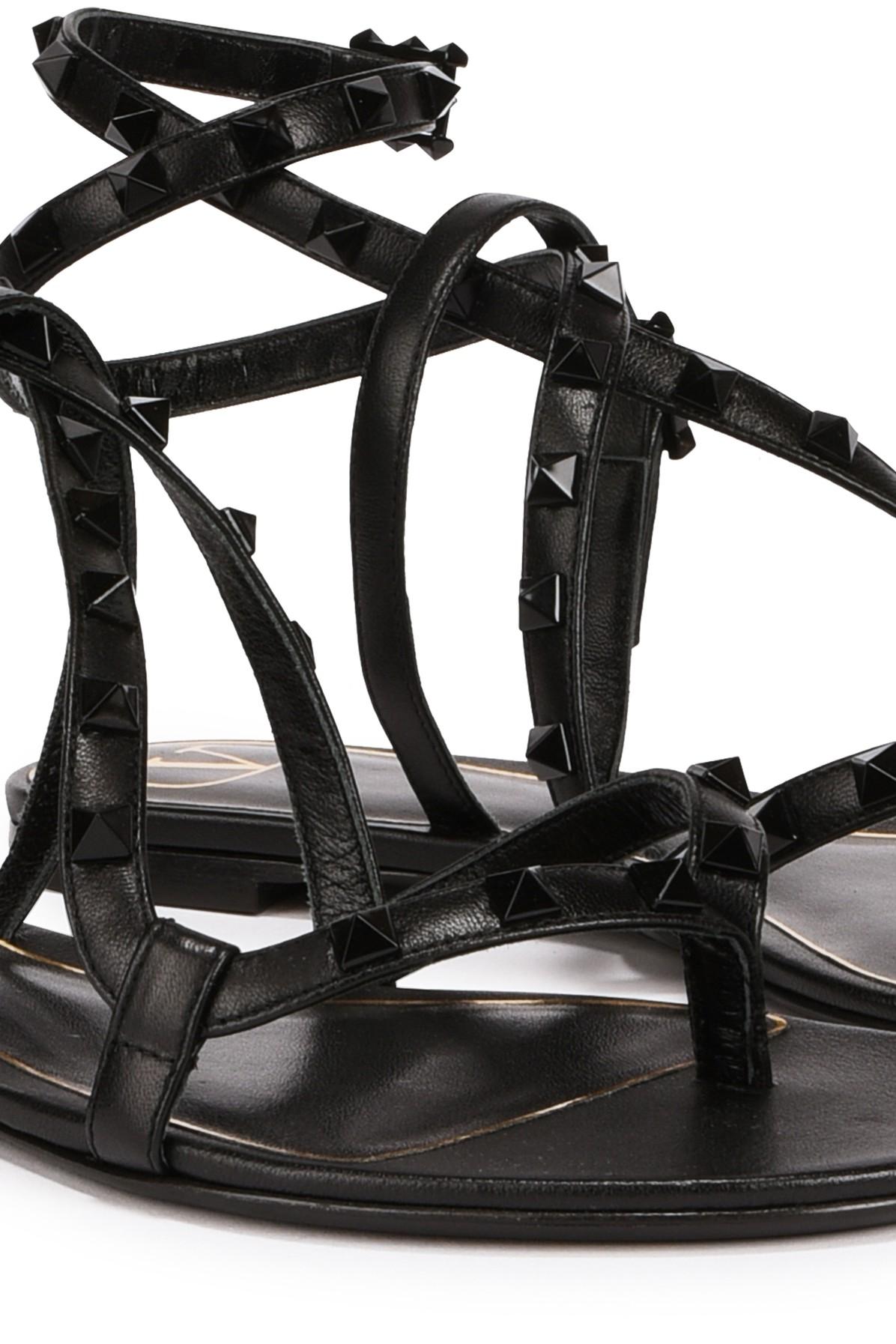 valentino rockstud flair