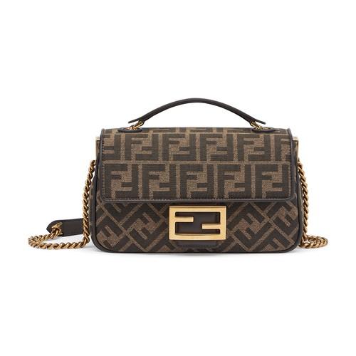 【FENDI】BAGUETTE CHAIN MIDI SHOULDER BAG Fendi Baguette Chain Midi Review - YouTube