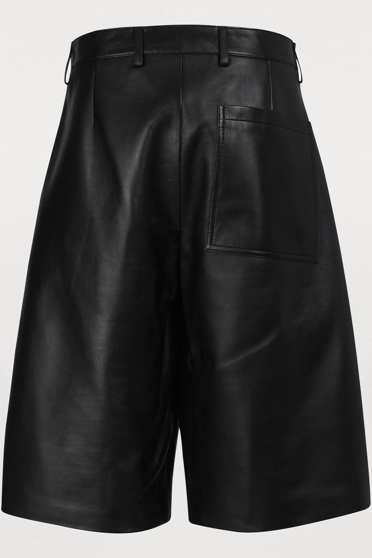 Bottega Veneta Shorts in Black - Lyst