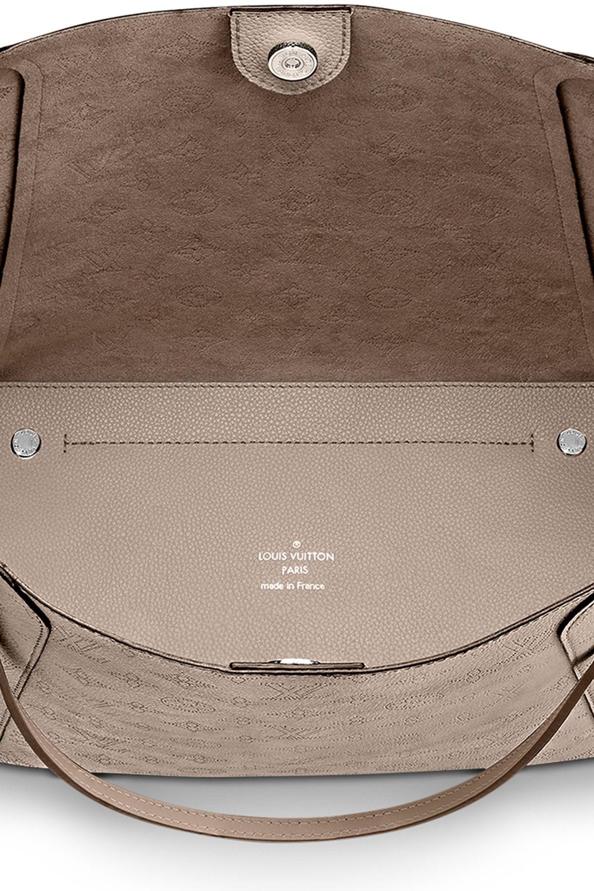 Hina leather handbag Louis Vuitton White in Leather - 31319548