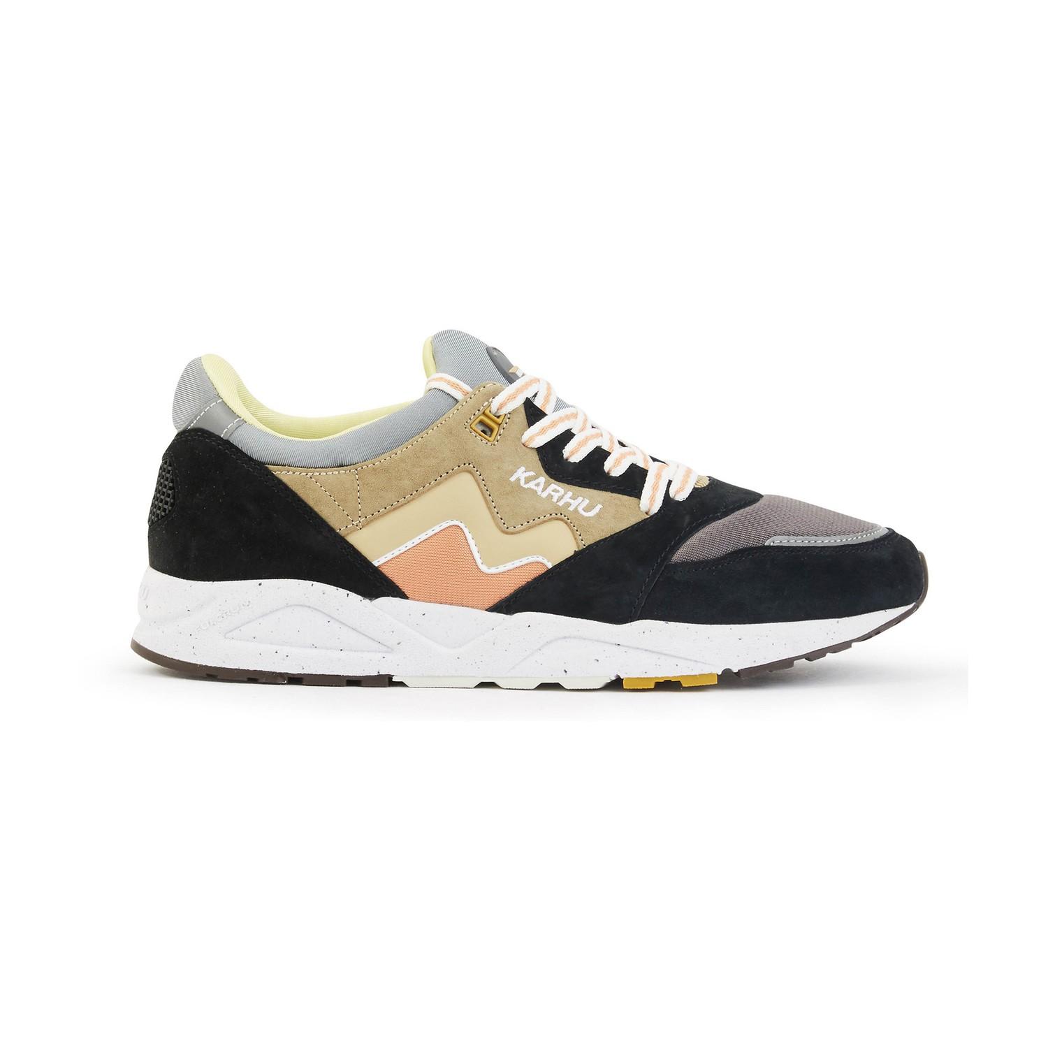 Karhu Suede Aria Trainers in Black for 