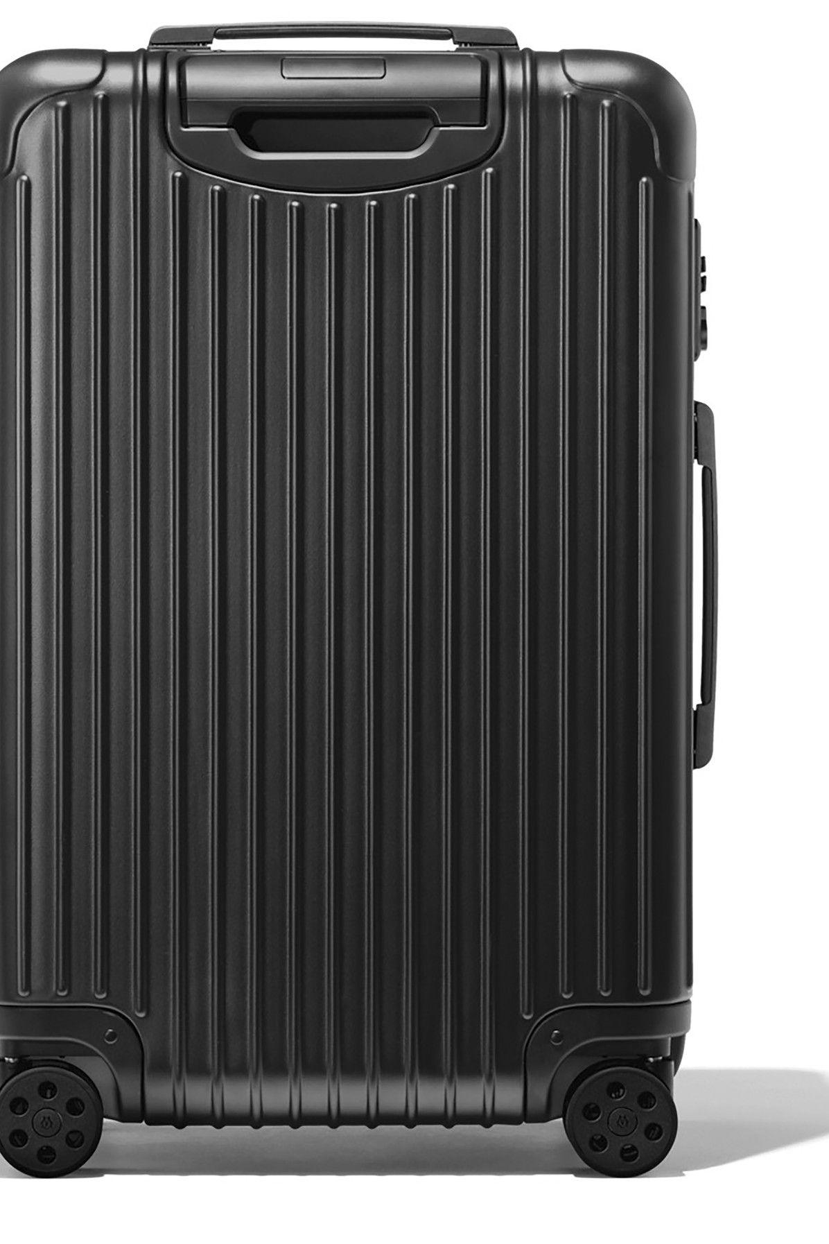 rimowa-matte_black_2-Essential