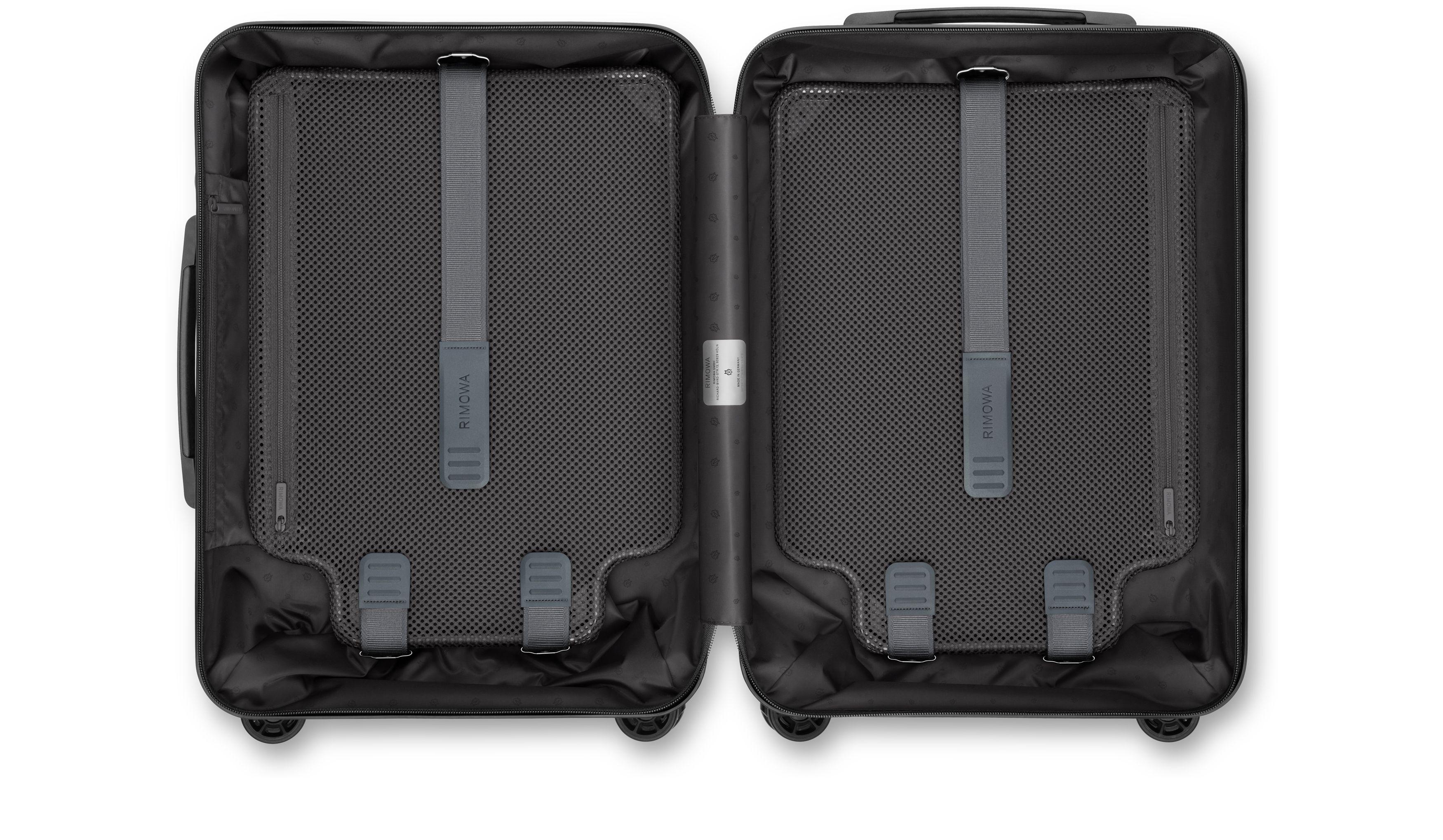 J RIMOWA Essential Cabin S マットブラック Essential Cabin Lightweight Carry-On Suitcase | matte black