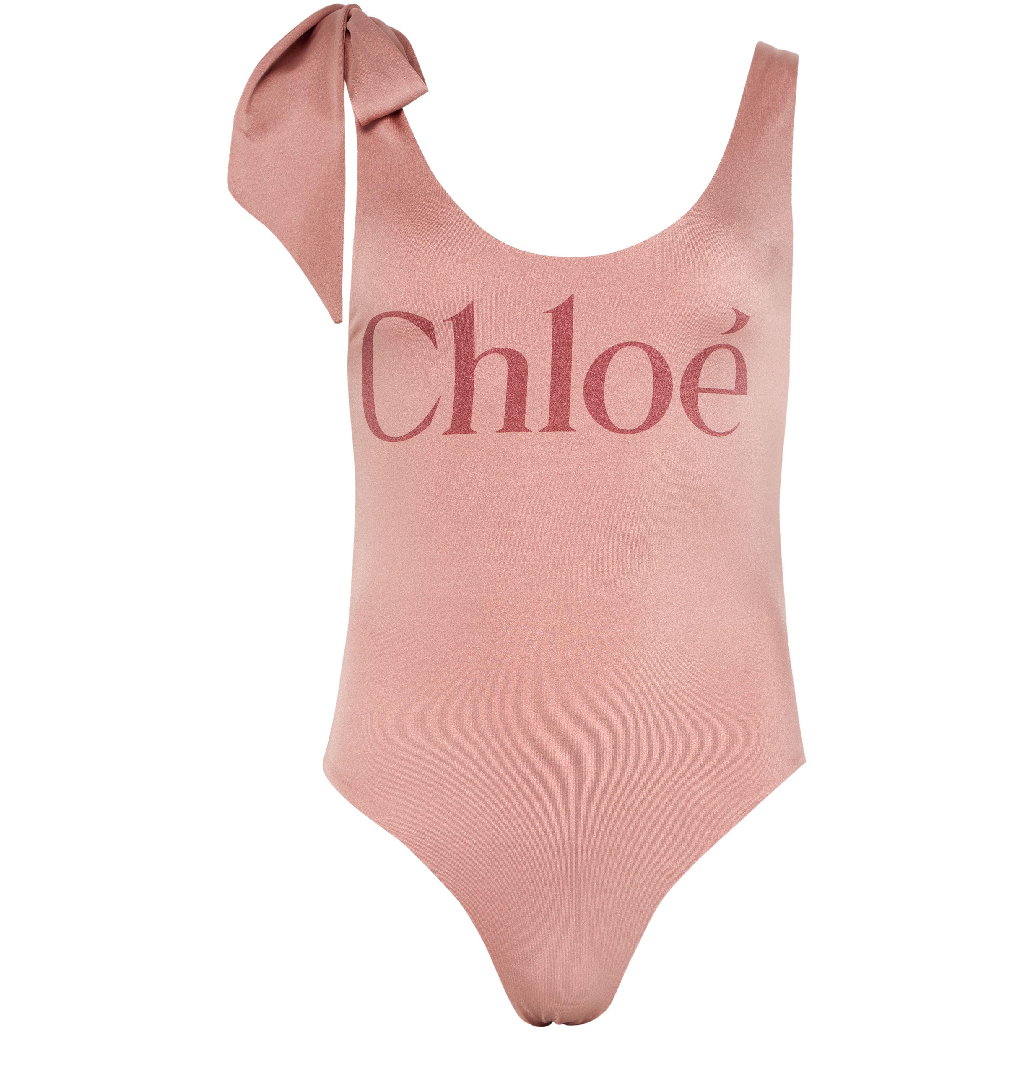 タンキニ Chloe Ruffled Burgundy One-Piece Swimsuit Chloé Ruffled V Neck One Piece Swimsuit in Absolute red