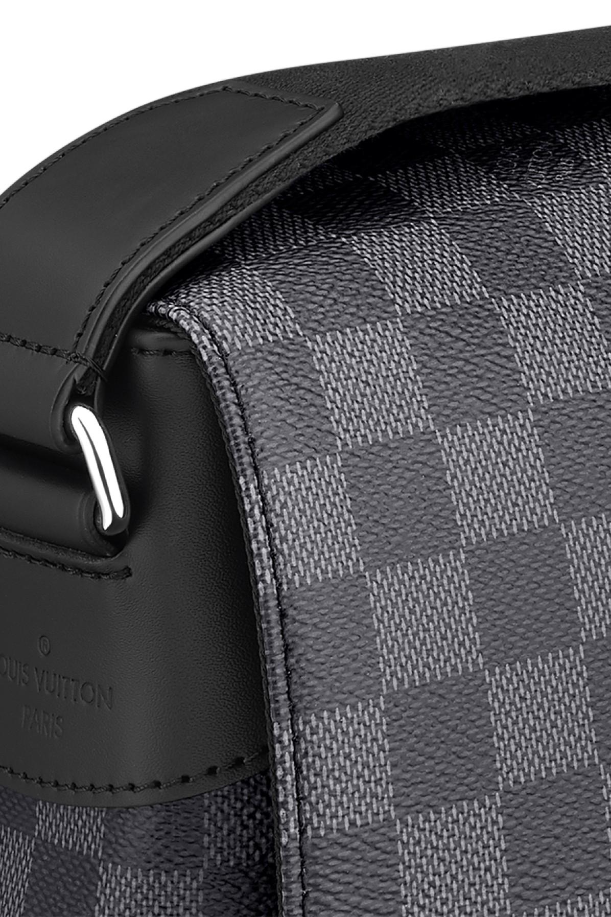 Louis Vuitton - District MM Damier Graphite Shoulder bag in France