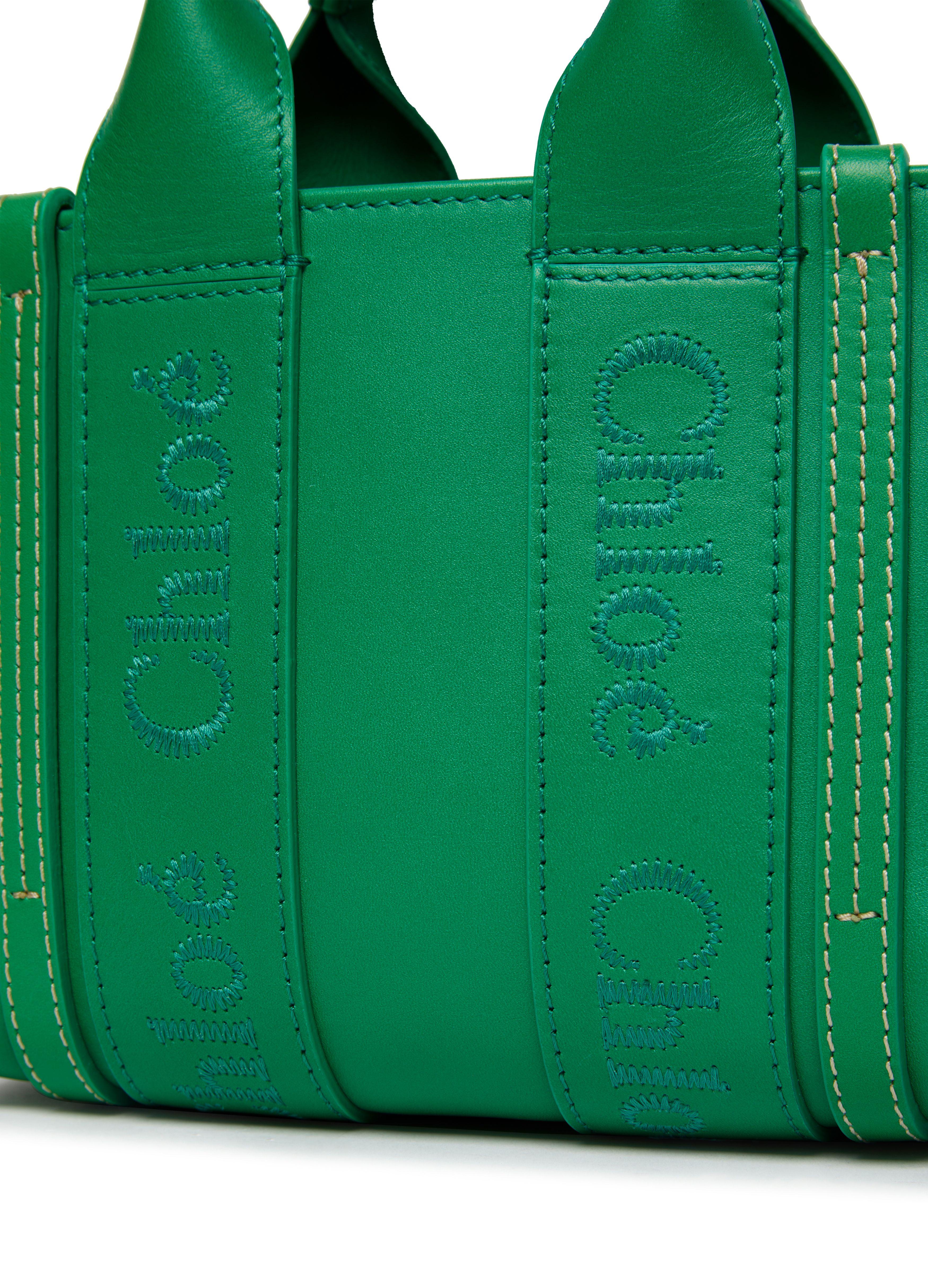 【Chloe】Mini Woody Tote Pop Green ☆関税送料込み Chloé Mini Woody Tote Bag In Linen in White - Brown | Chloé US