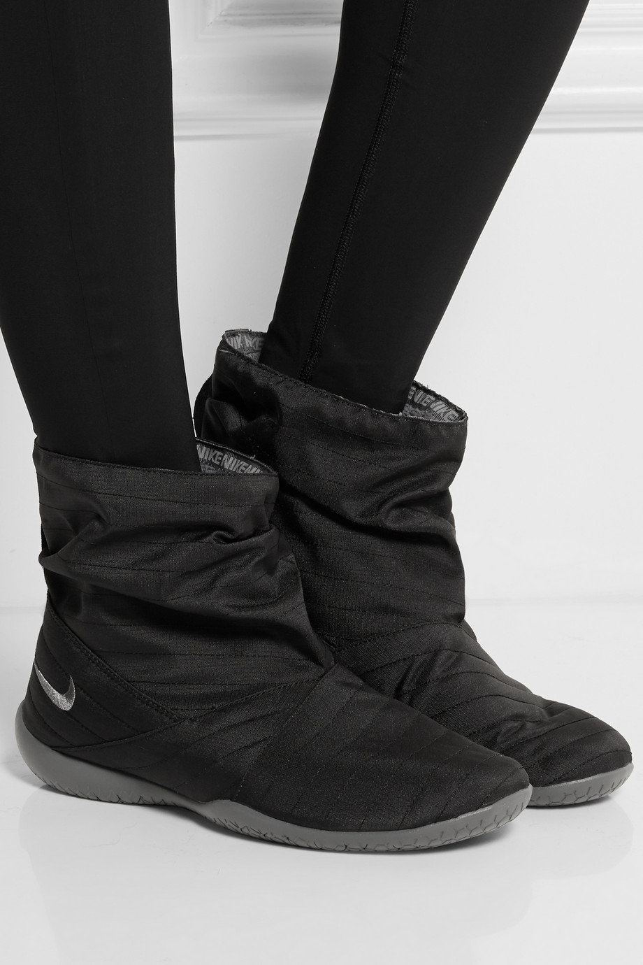 Promover Normalización Dedicar Nike Studio Mid Pack Yoga Shoe And Outdoor Boot in Black | Lyst