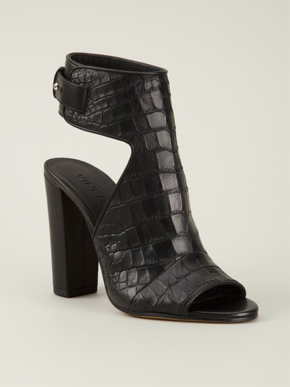 Vince 'Addie' Sandals in Black | Lyst