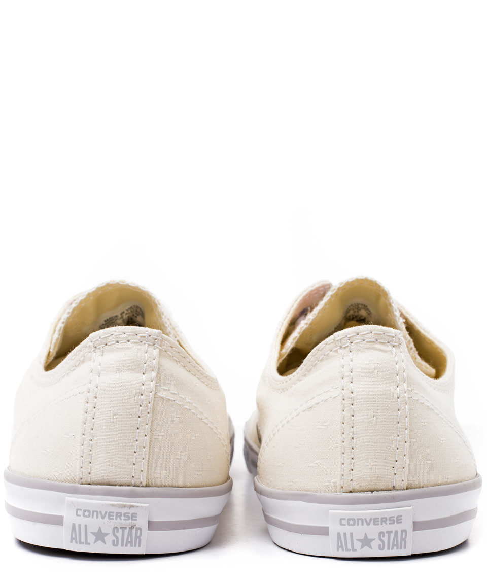 converse dainty beige converse dainty beige