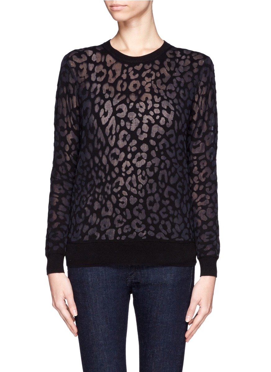 sweater animal print