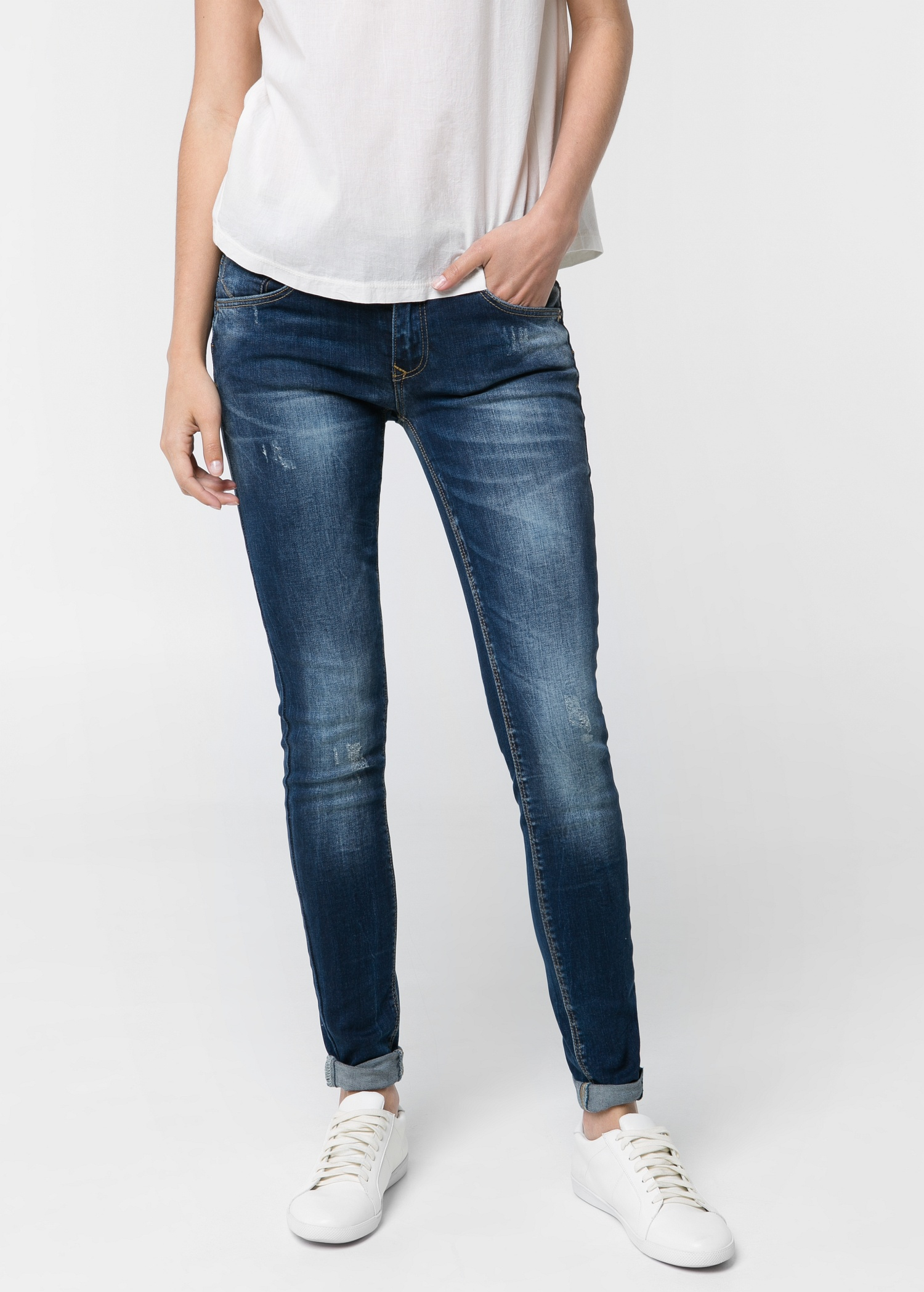 levis dusty black