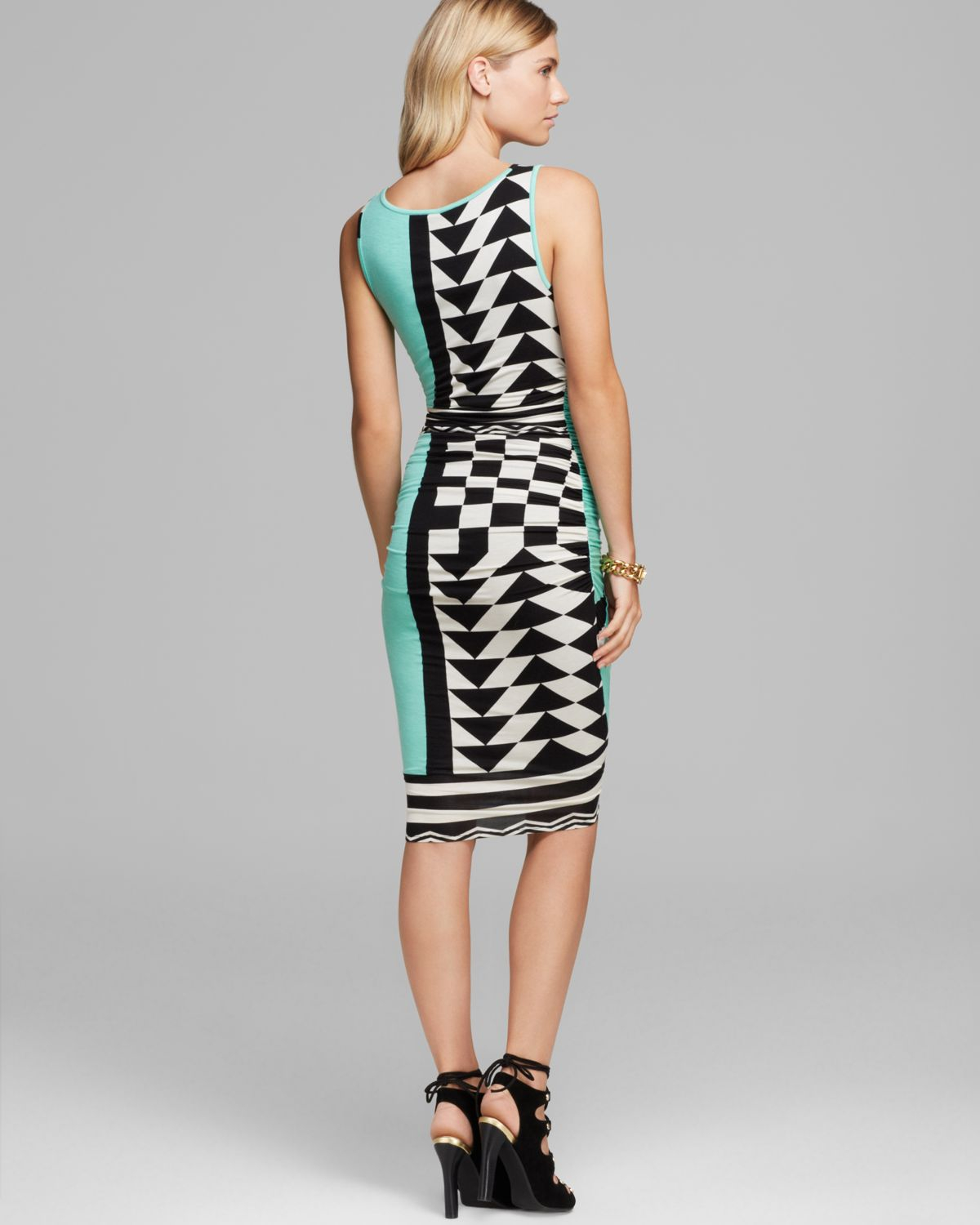 Exotic V Neck Printed Shift Casual Dress Exotic V Neck Printed Shift Casual Dress