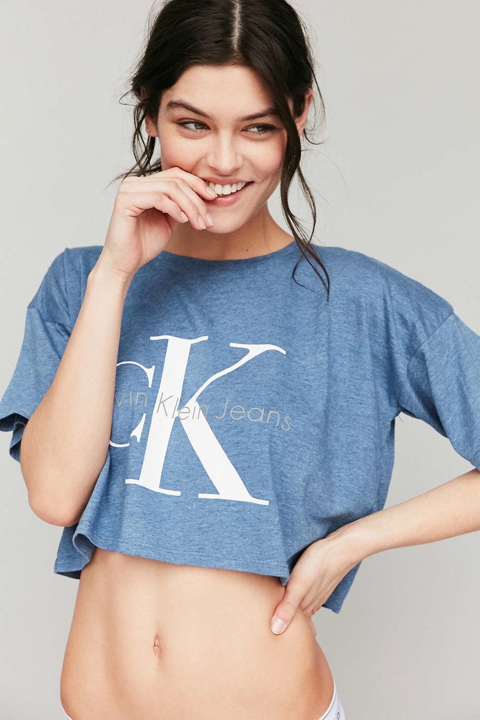 calvin klein crop top t shirt