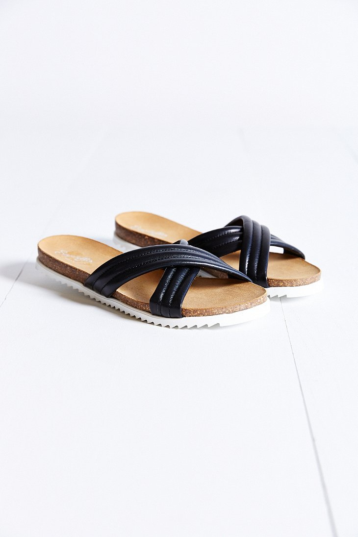 Seychelles Dusk Slide Sandal in Black