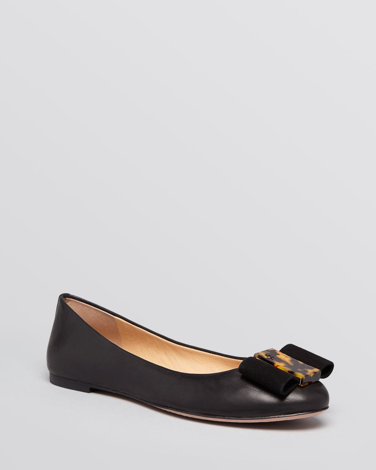 Tory Burch Ballet Flats - Chase Bow in Black | Lyst