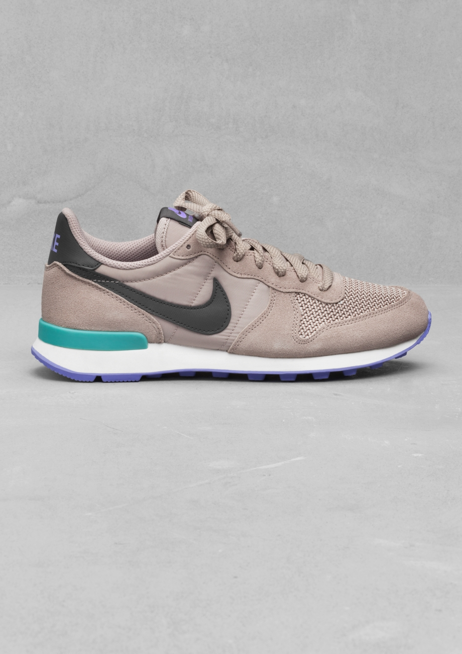 nike internationalist other stories