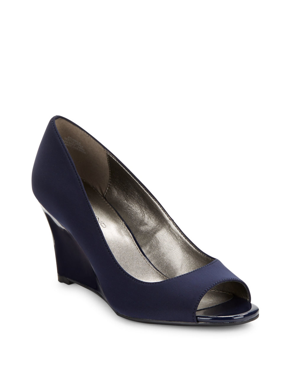 pump wedge heels