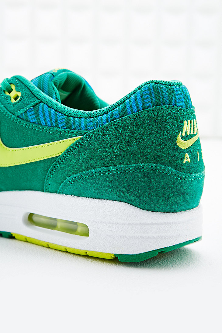 Nike Suede Air Max 1 Essential Summer Trainers in Green - Lyst