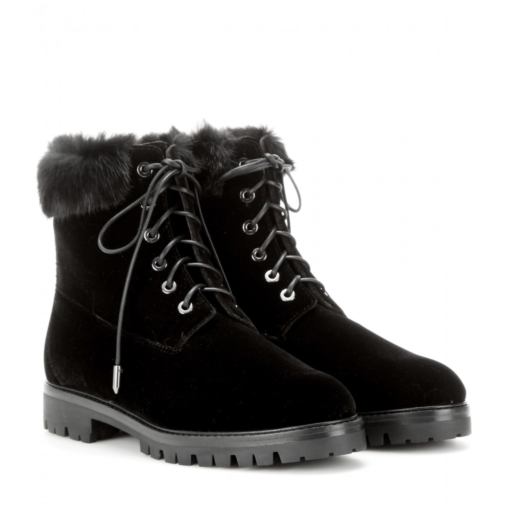 fur trimmed flat boots