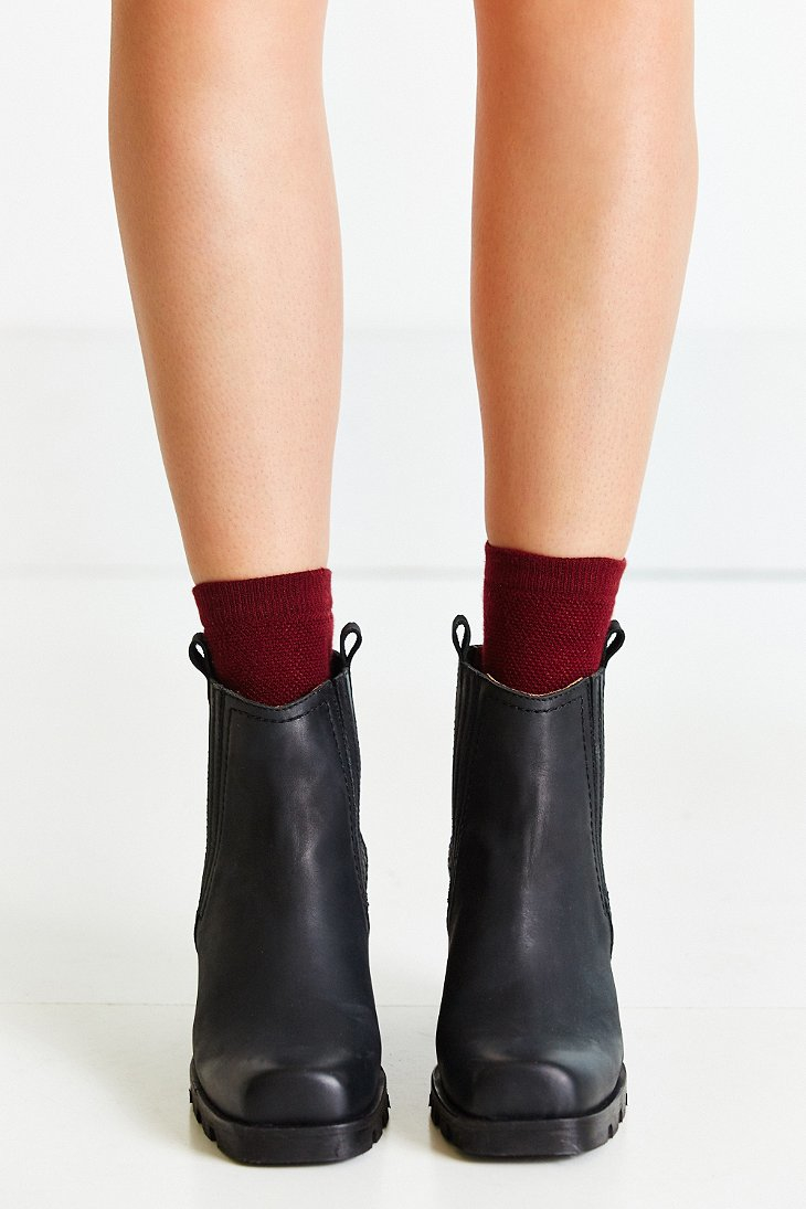 sixtyseven chelsea boots