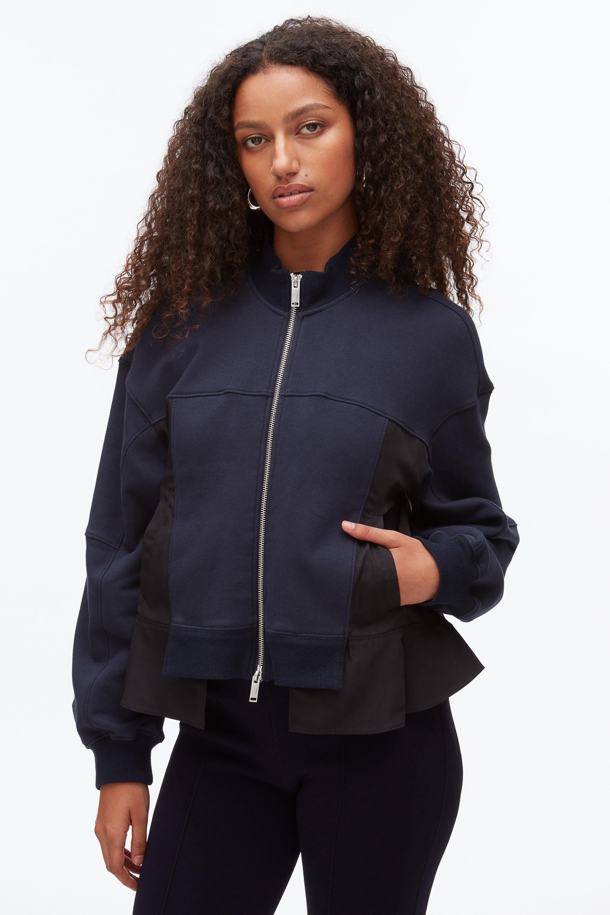 3.1 Phillip Lim パイル英字スウェット トレーナー グレー 3.1 Phillip Lim Cropped Sweatshirt with Inseam Snaps | Shopbop