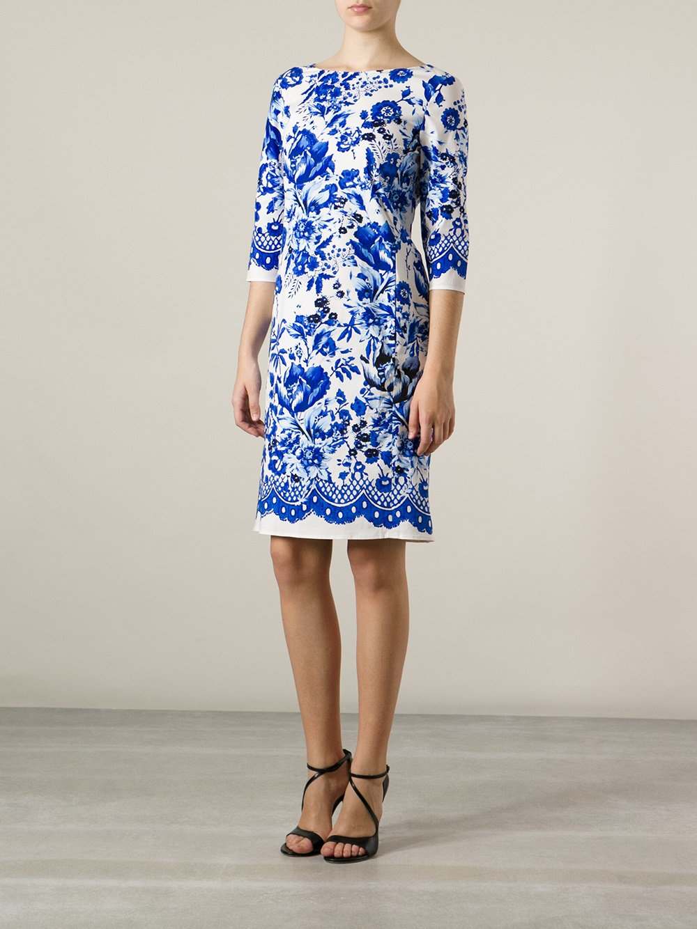 oscar de la renta blue and white dress