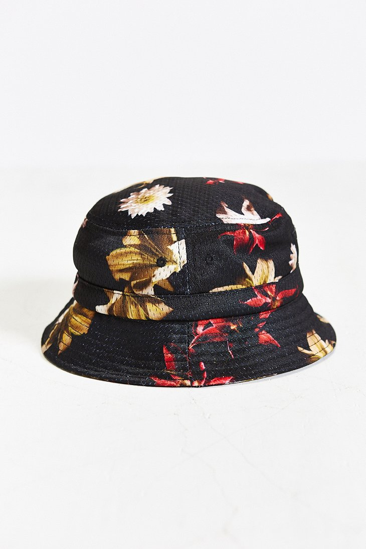 Stussy X Uo Floral Mesh Bucket Hat in 
